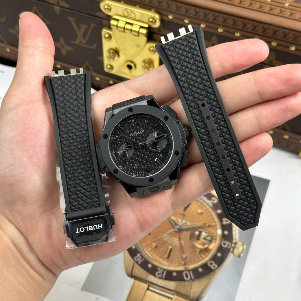 Hublot-Big-Bang-301.CI.1770.RX-All-Black-44mm Replica Watches - 1-142