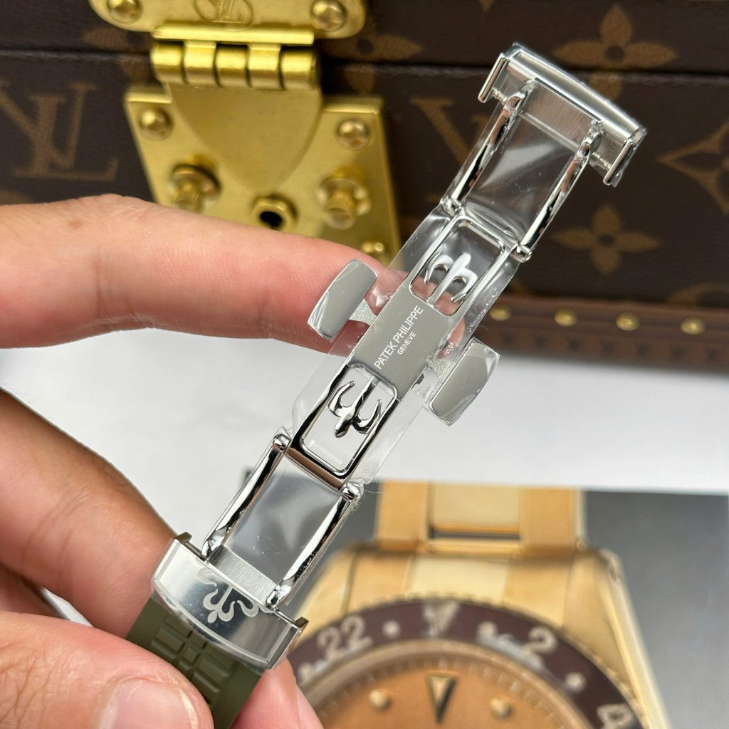 Patek-Philippe-Aquanaut-5168-Avocado-Green-Dial-40mm Replica Watches - 12-20