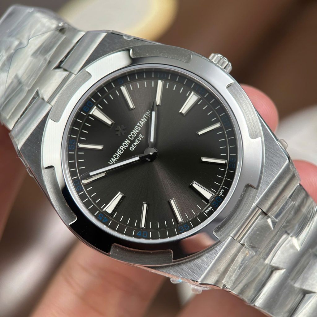 Vacheron Constantin Overseas Ultra-Thin 2000V Gray Dial 40mm Replica Watches - 2-123