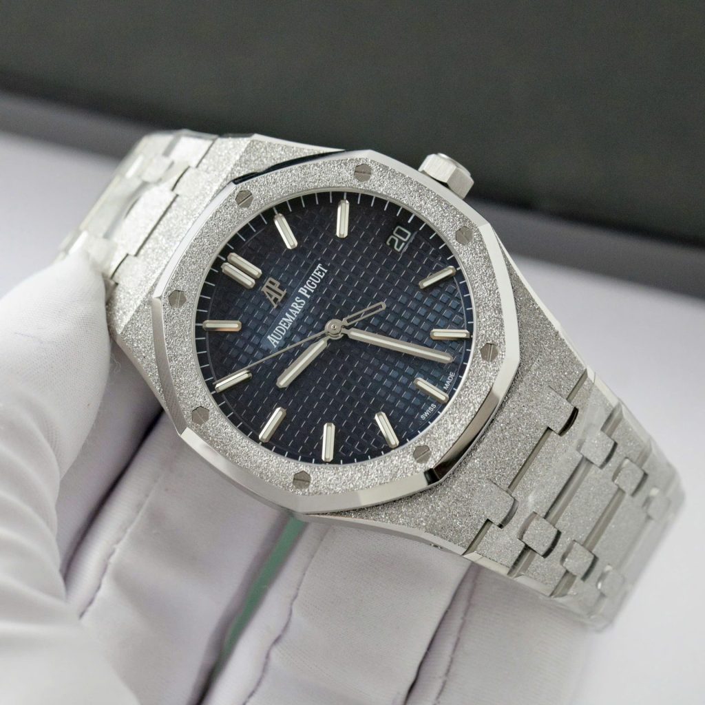 Audemars-Piguet-Royal-Oak-15500ST-Frosted-Gold-Blue-Dial-41mm Replica Watches - 2-24