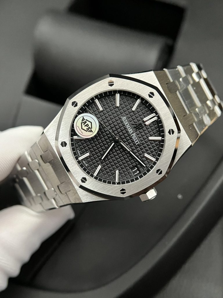 Audemars-Piguet-Royal-Oak-15500ST-Black-Dial-41mm Replica Watches - 2-26