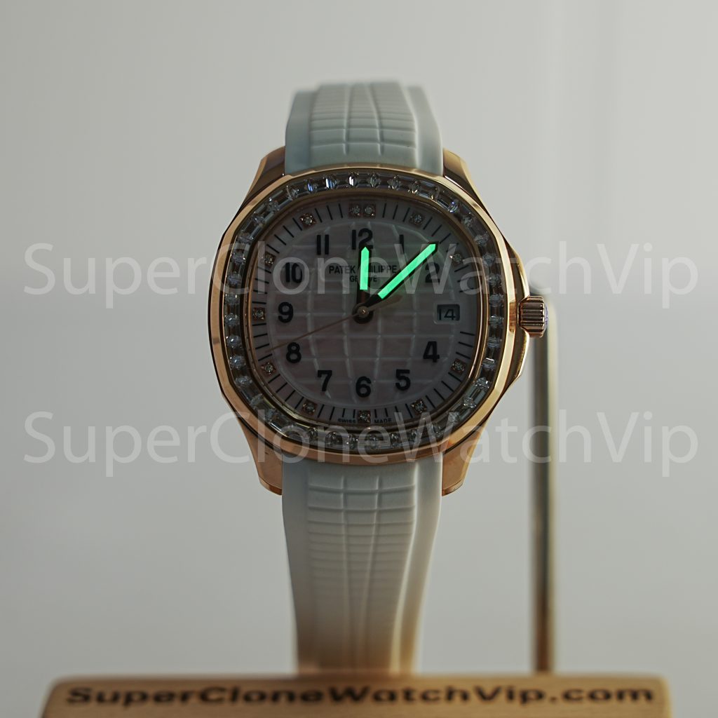 Patek-Philippe-Aquanaut-5268R-Pink-Mother-Of-Pearl-Dial-Rose-Gold-38.8mm Replica Watches - 2-354-scaled