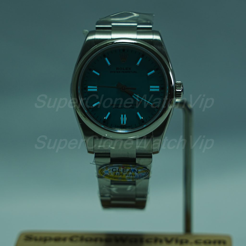 Rolex-Oyster-Perpetual-124300-Tiffany-Blue-Dial-41mm Replica Watches - 2-372-scaled