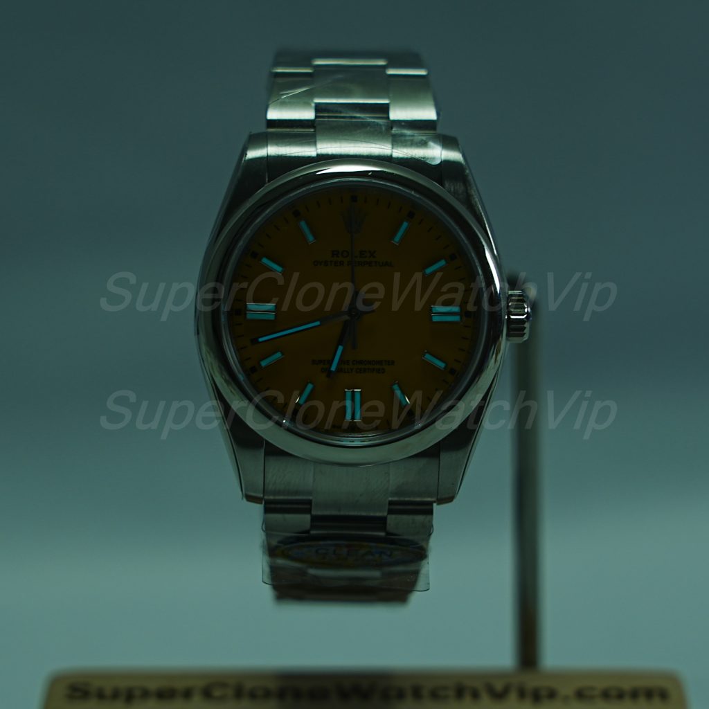 Rolex-Oyster-Perpetual-124300-Yellow-Dial-41mm Replica Watches - 2-374-scaled