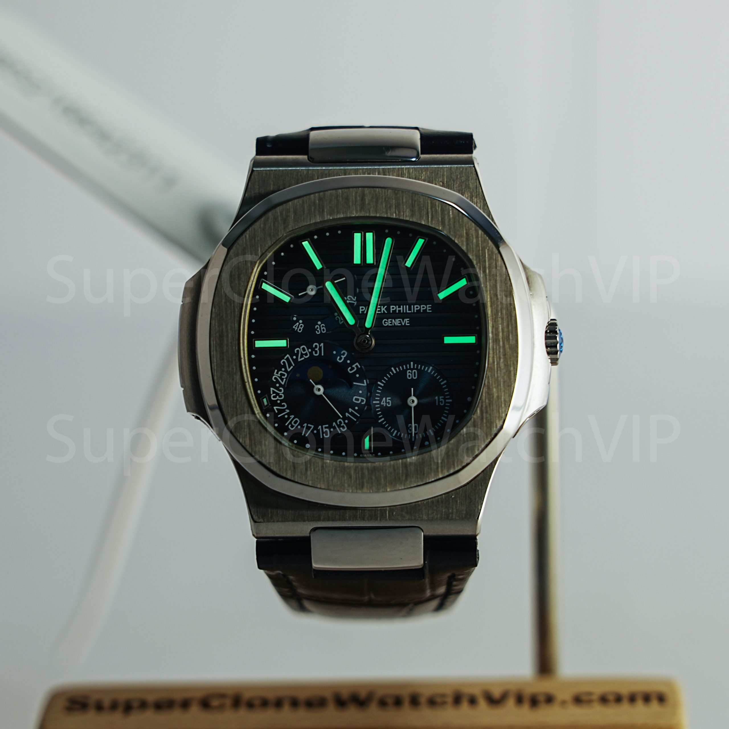 5712 Clone Review: Moonphase Layout and Dial Balance Notes