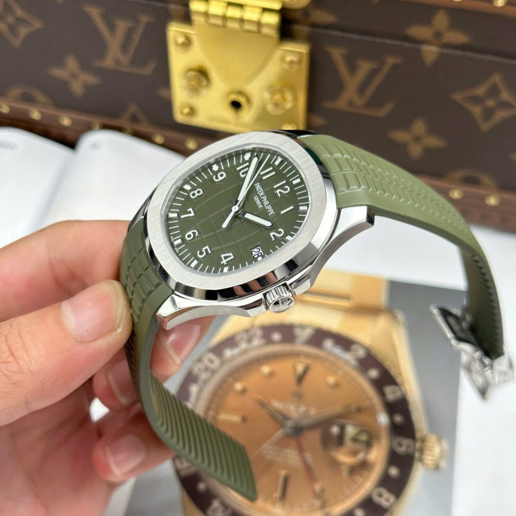 Patek-Philippe-Aquanaut-5168-Avocado-Green-Dial-40mm Replica Watches - 2-72