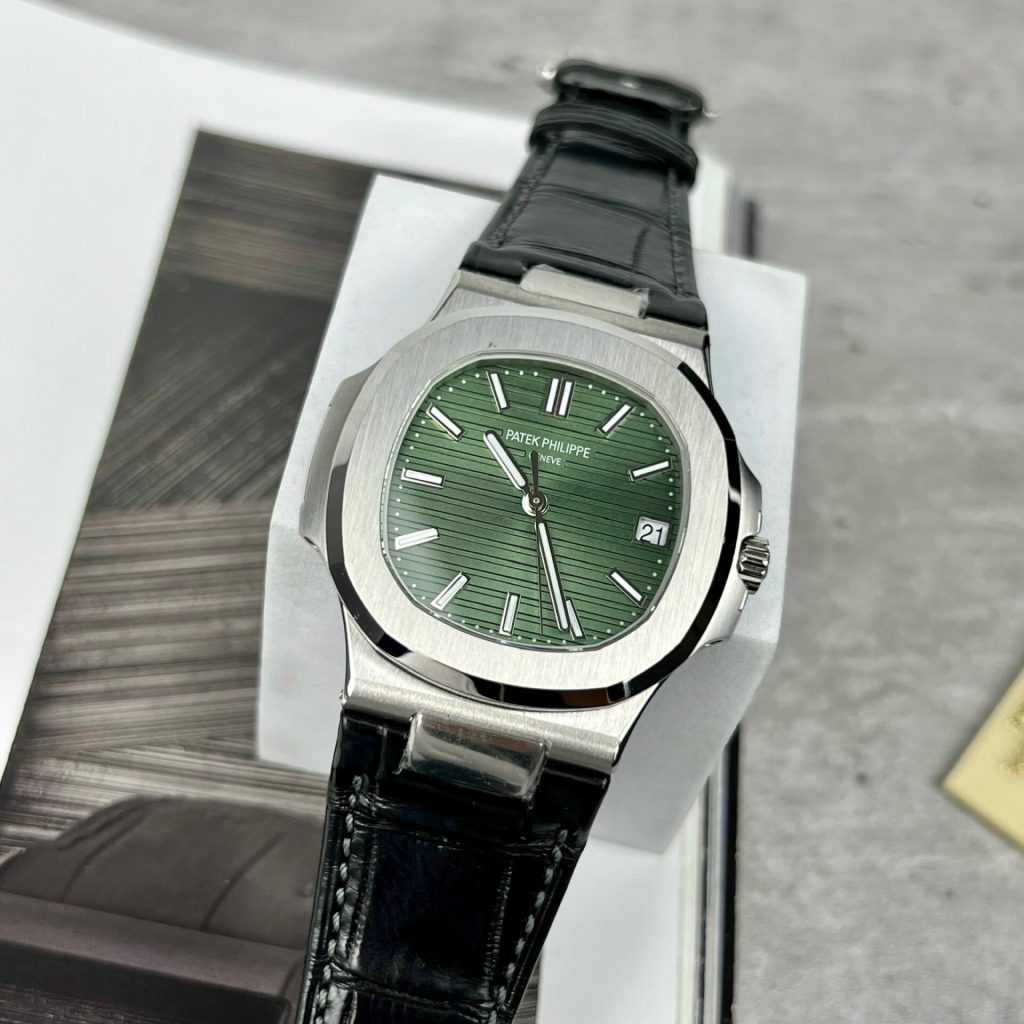 Patek-Philippe-Nautilus-5711-Green-Dial-Leather-Strap--40mm Replica Watches - 2-87