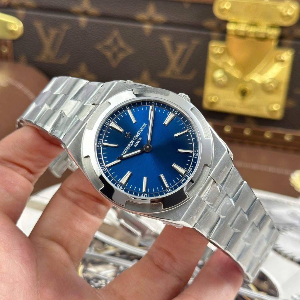 Vacheron Constantin Overseas Ultra-Thin 2000V Blue Dial 40mm Replica Watches - 3-124