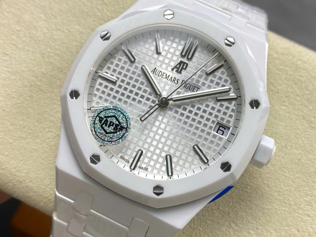 Audemars-Piguet-Royal-Oak-15500-White-Ceramic-White-Dial-41mm Replica Watches - 3-18