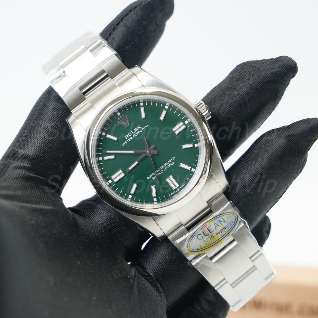 Rolex-Oyster-Perpetual-126000-Green-Dial-36mm Replica Watches - 3-374-scaled