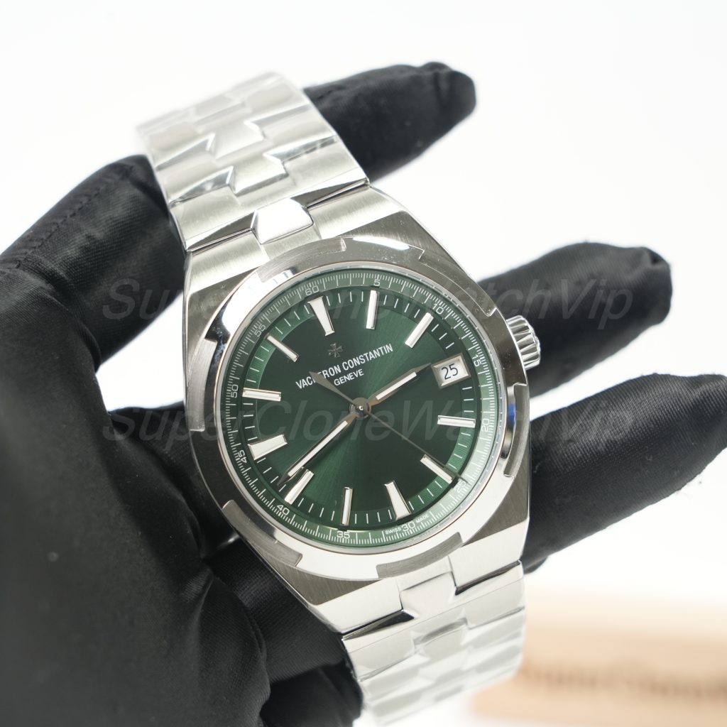 Vacheron Constantin Overseas 4500V Green Dial 41mm Replica Watches - 3-388-scaled