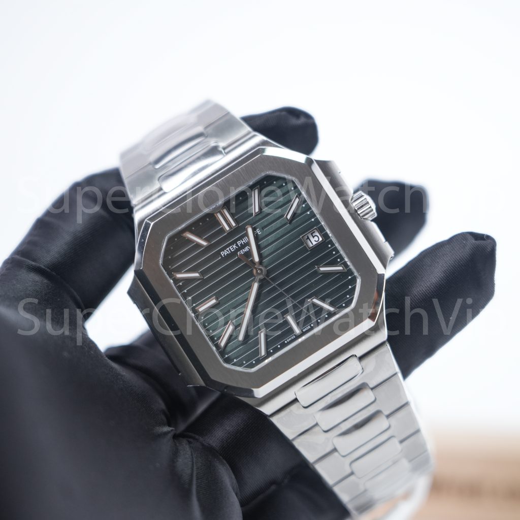 Patek-Philippe-Cubitus-5821-Green-Dial-45mm Replica Watches - 3-429-scaled