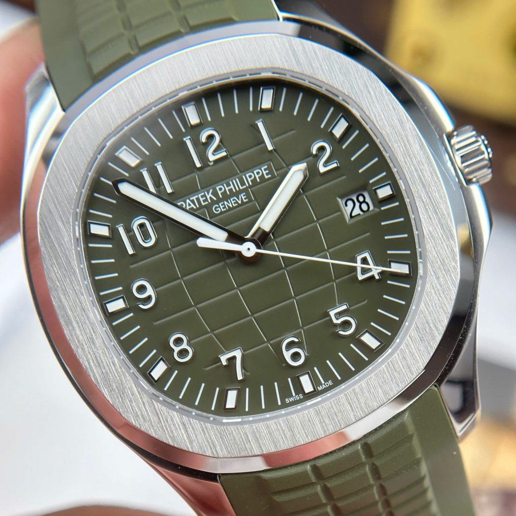 Patek-Philippe-Aquanaut-5168-Avocado-Green-Dial-40mm Replica Watches - 3-72