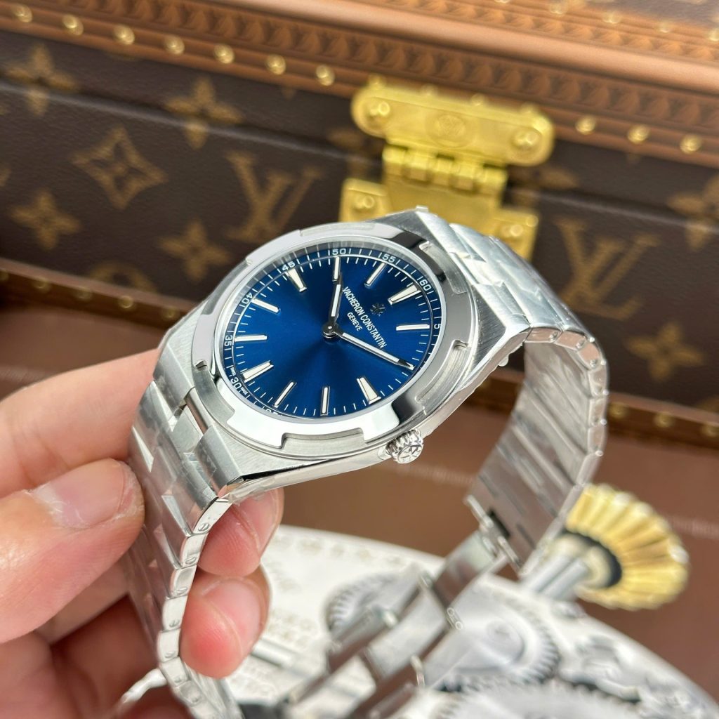 Vacheron Constantin Overseas Ultra-Thin 2000V Blue Dial 40mm Replica Watches - 4-125
