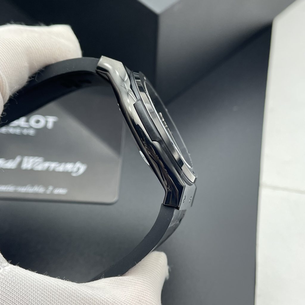 Hublot-Black-Knight-542.CM.1171.RX-42mm Replica Watches - 4-224-scaled