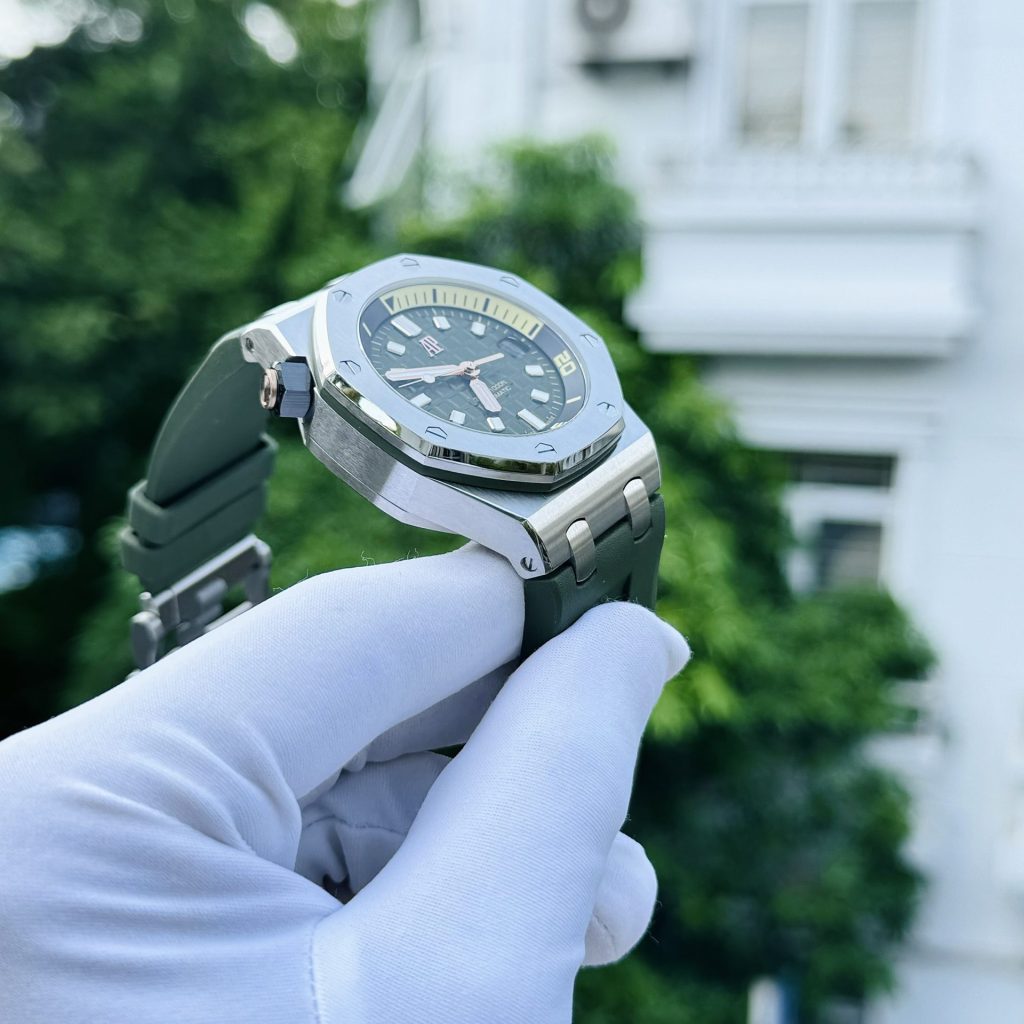 Audemars Piguet Royal Oak Offshore Diver 15720ST Green Dial 42mm Replica Watches - 4-33