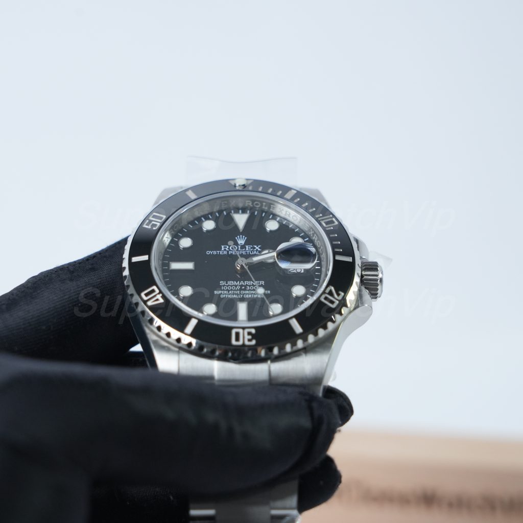 Rolex-Submariner-124060LN-41mm-Black-Dial-No-Date Replica Watches - 4-349-scaled