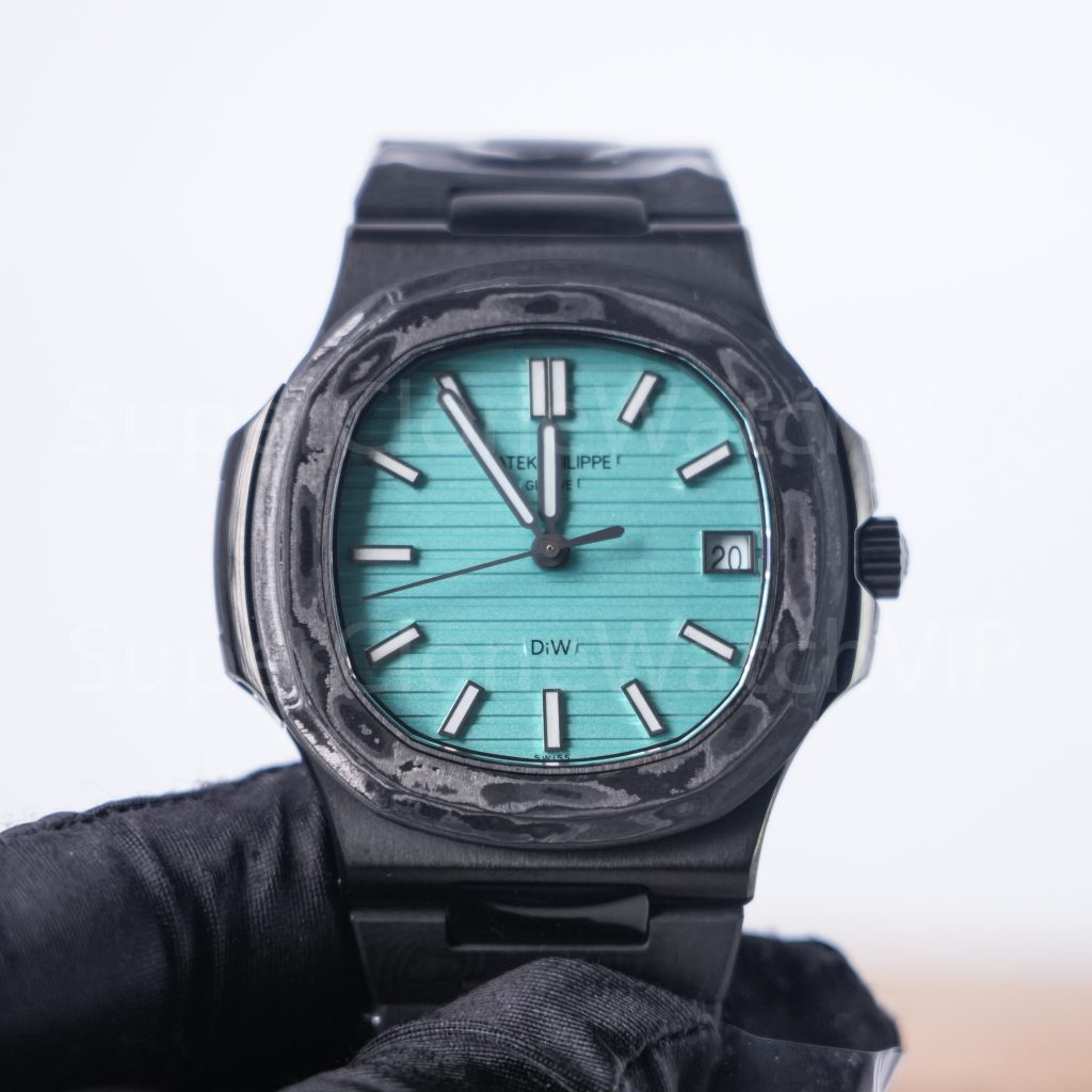 Patek-Philippe-Nautilus-DiW-5711-Tiffany-Blue-Dial-Carbon-Fiber-40mm Replica Watches - 4-365-scaled