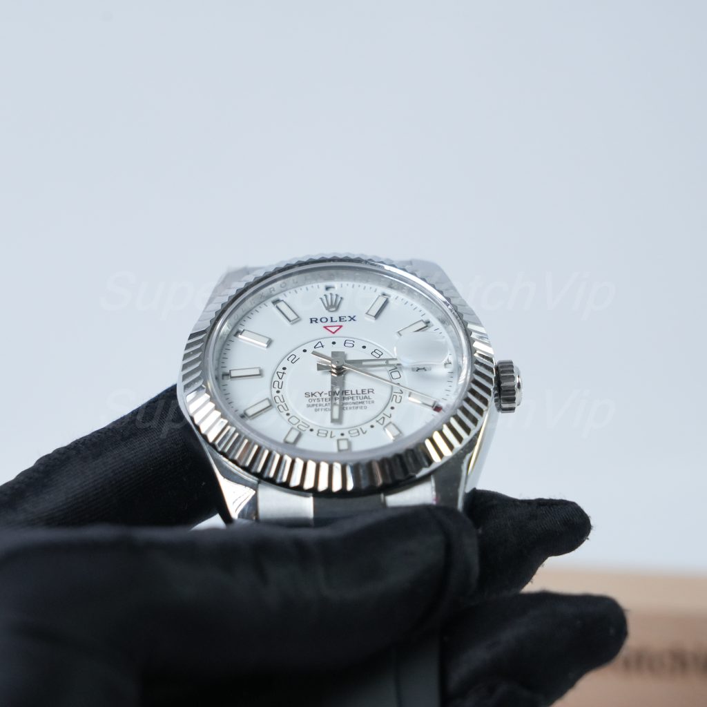 Rolex-Sky-Dweller-White-Dial-Rubber-Strap-42mm Replica Watches - 4-411-scaled