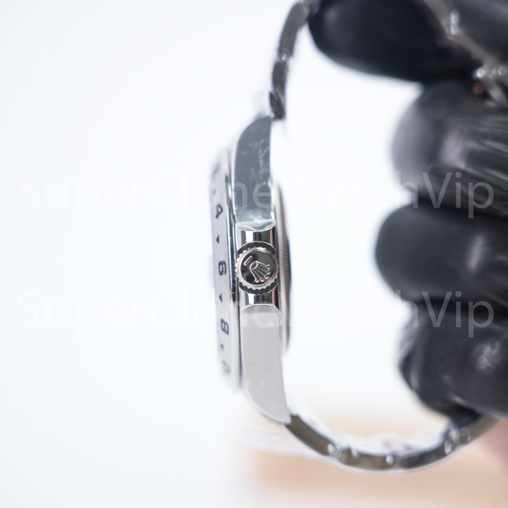 Rolex-ExplorerII-226570-Black-Dial-42mm Replica Watches - 5-334-scaled