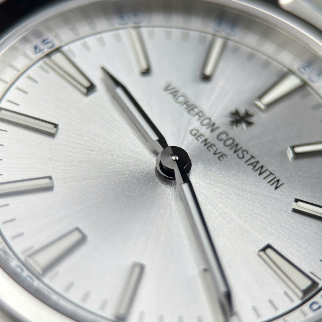 Vacheron Constantin Overseas Ultra-Thin 2000V White Dial 40mm Replica Watches - 6-112