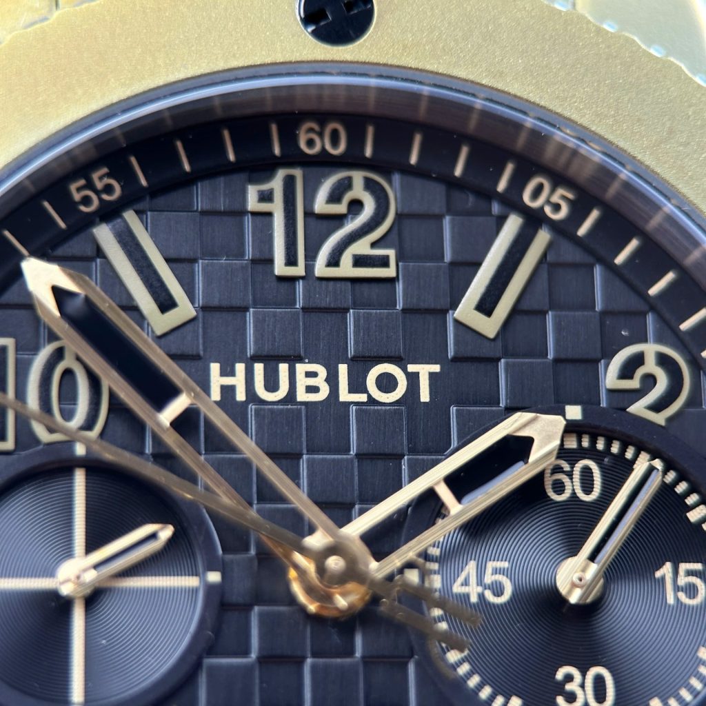 Hublot-Big-Bang-Green-Case-431.MX.1330.RX-43mm Replica Watches - 6-198