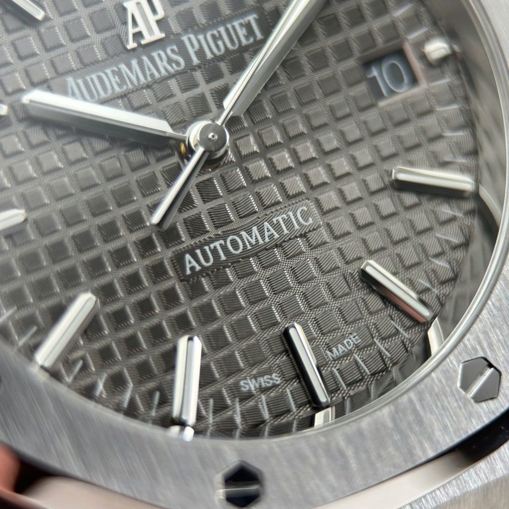 Audemars-Piguet-Royal-Oak-15450ST-Grey-Dial-37mm Replica Watches - 7-11