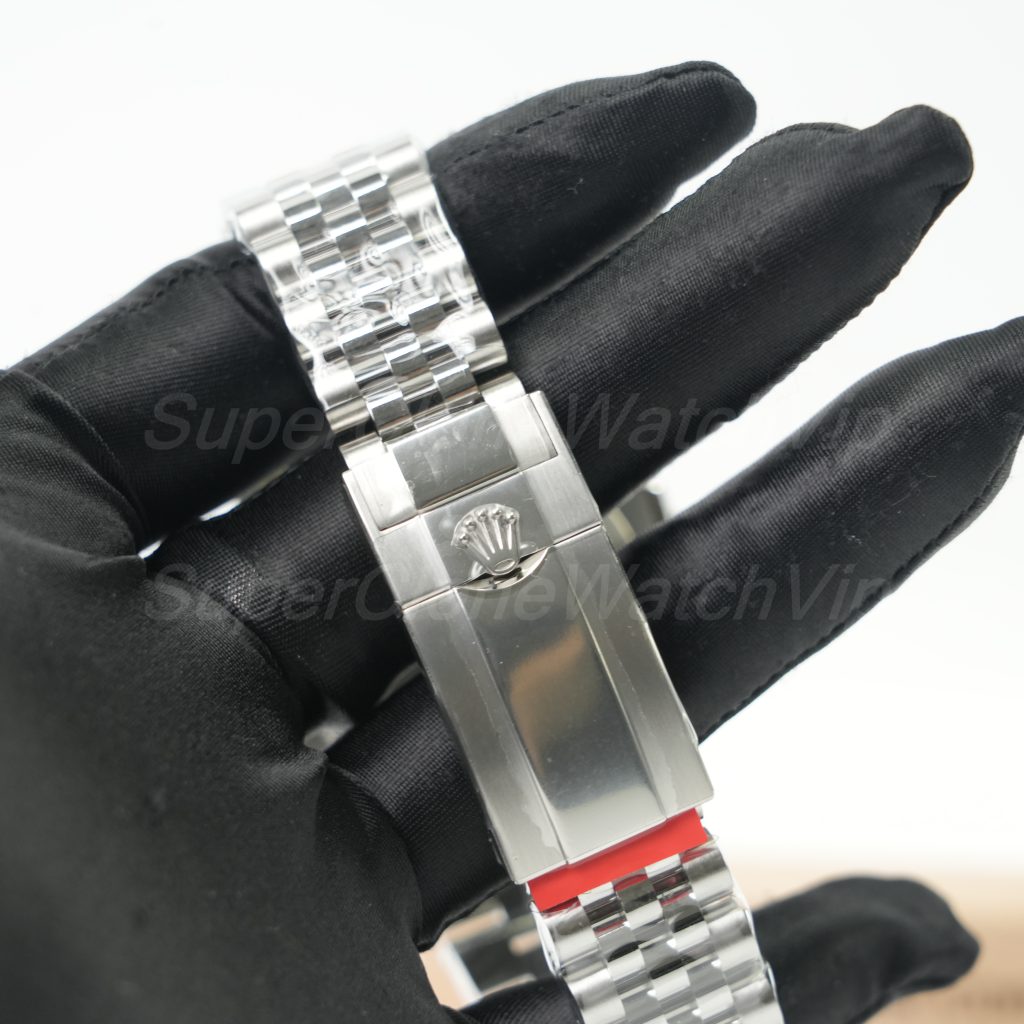 Rolex-GMT-Master-II-126710BLNR-Batgirl-Jubilee-3285-movement Replica Watches - 8-241-scaled