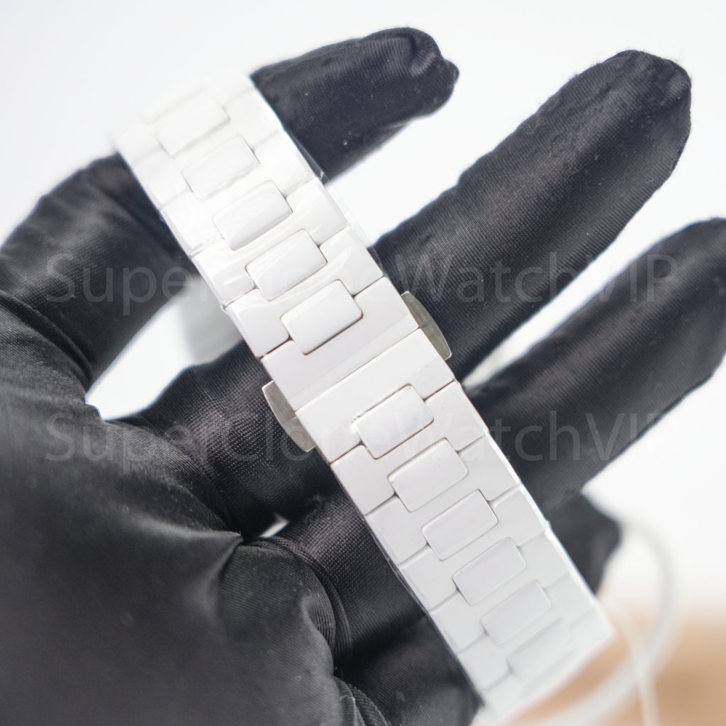 Patek-Philippe-Nautilus-5711-AET-Remould-White-Ceramic-White-Dial-40mm Replica Watches - 8-277-scaled