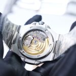 Patek-Philippe-Nautilus-5711-White-Dial-40mm Replica Watches - 8-279-scaled