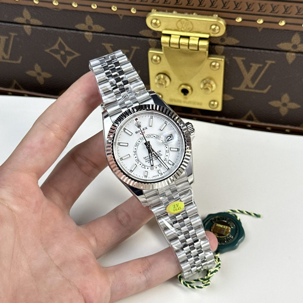 Dong Ho Rolex Rep 11 Sky Dweller 326934 Mat Trang Day Jubilee 42mm 1