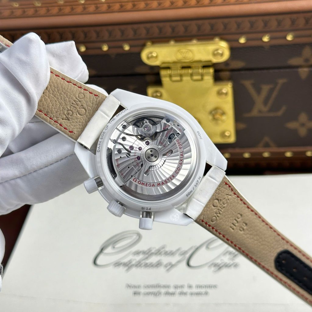 Omega Speedmaster White Side of Moon 311.93.44.51.04.002 44mm 11