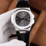 Patek Philippe Nautilus 5711 40mm 1 2