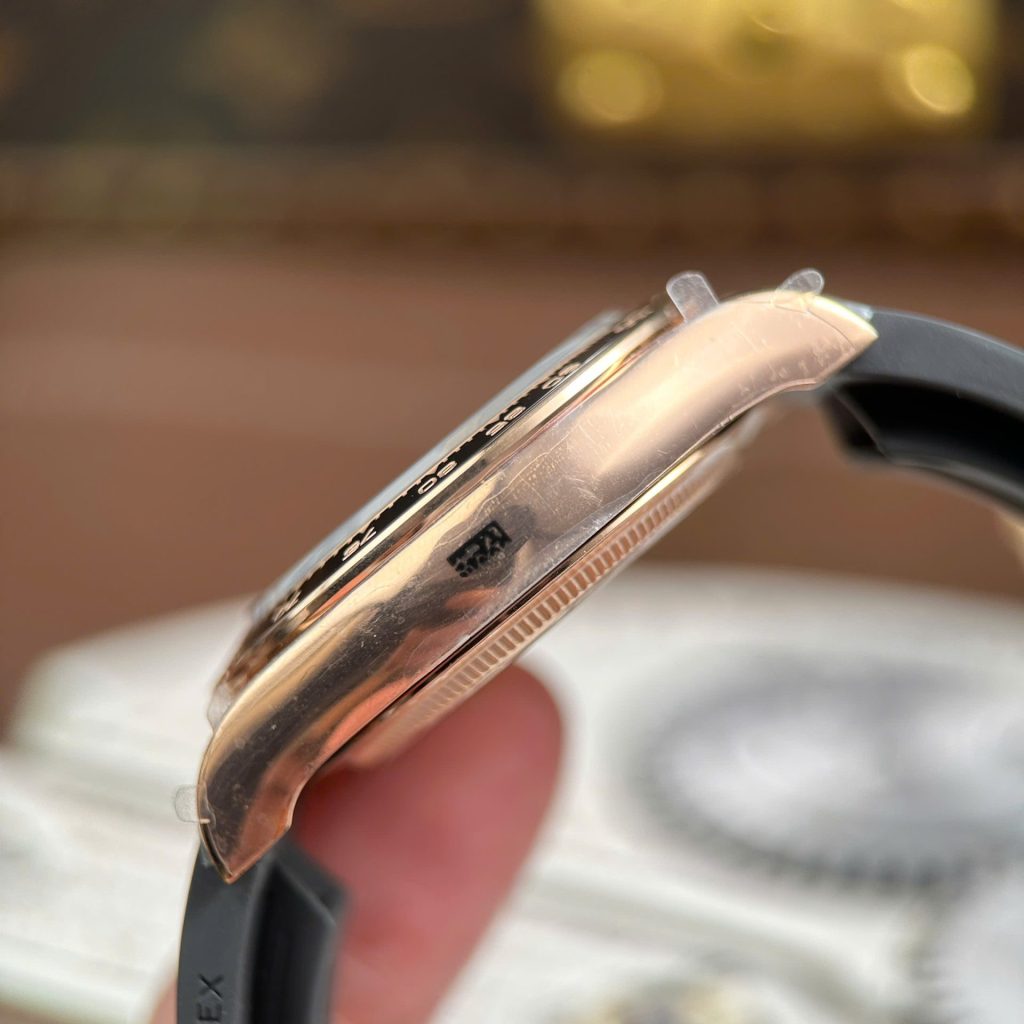 Rolex Cosmograph Daytona 126515 10