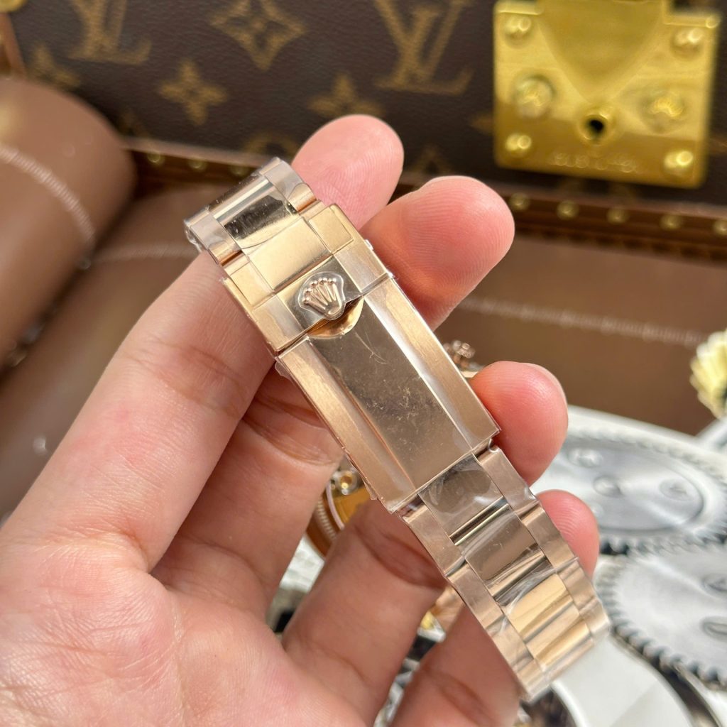 Rolex Daytona 126525LN 13