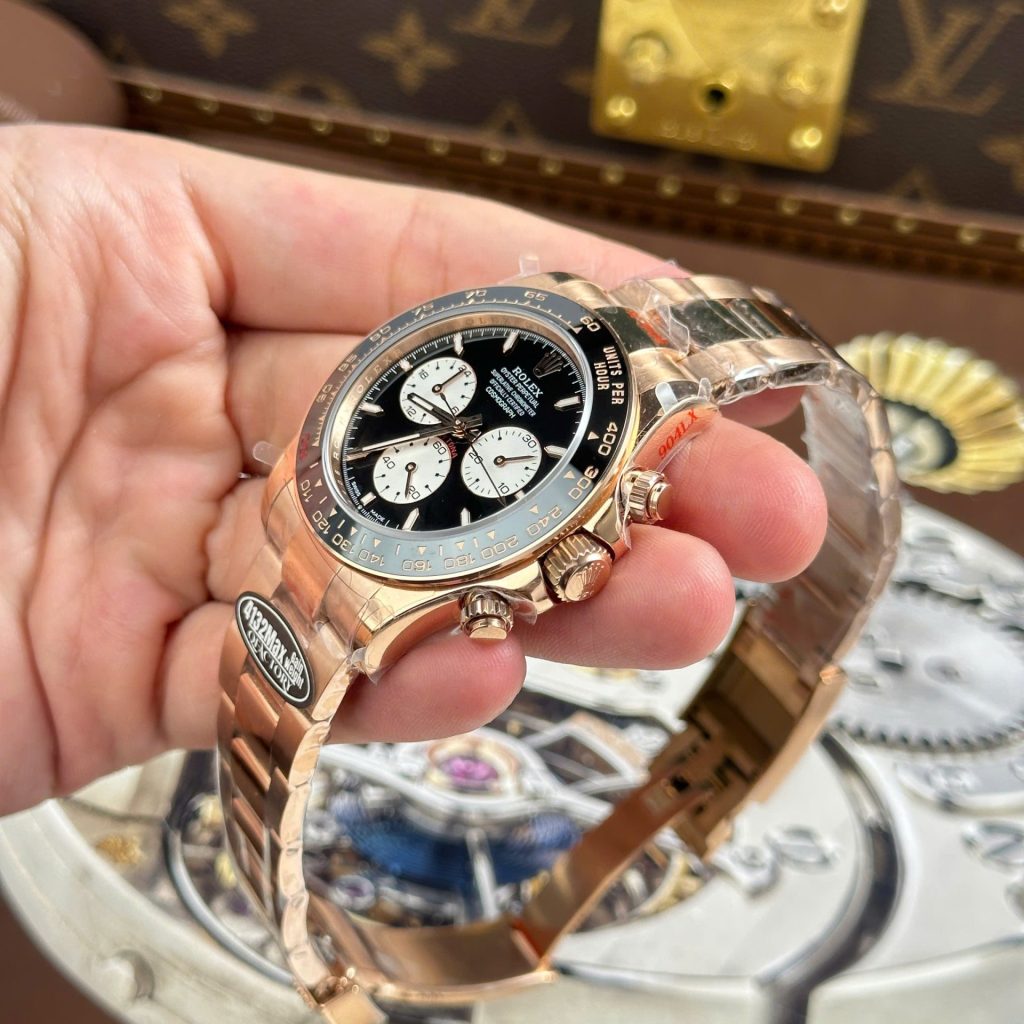 Rolex Daytona 126525LN 4