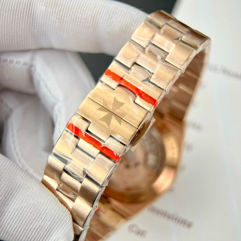 Vacheron Constantin Overseas 5500V 8