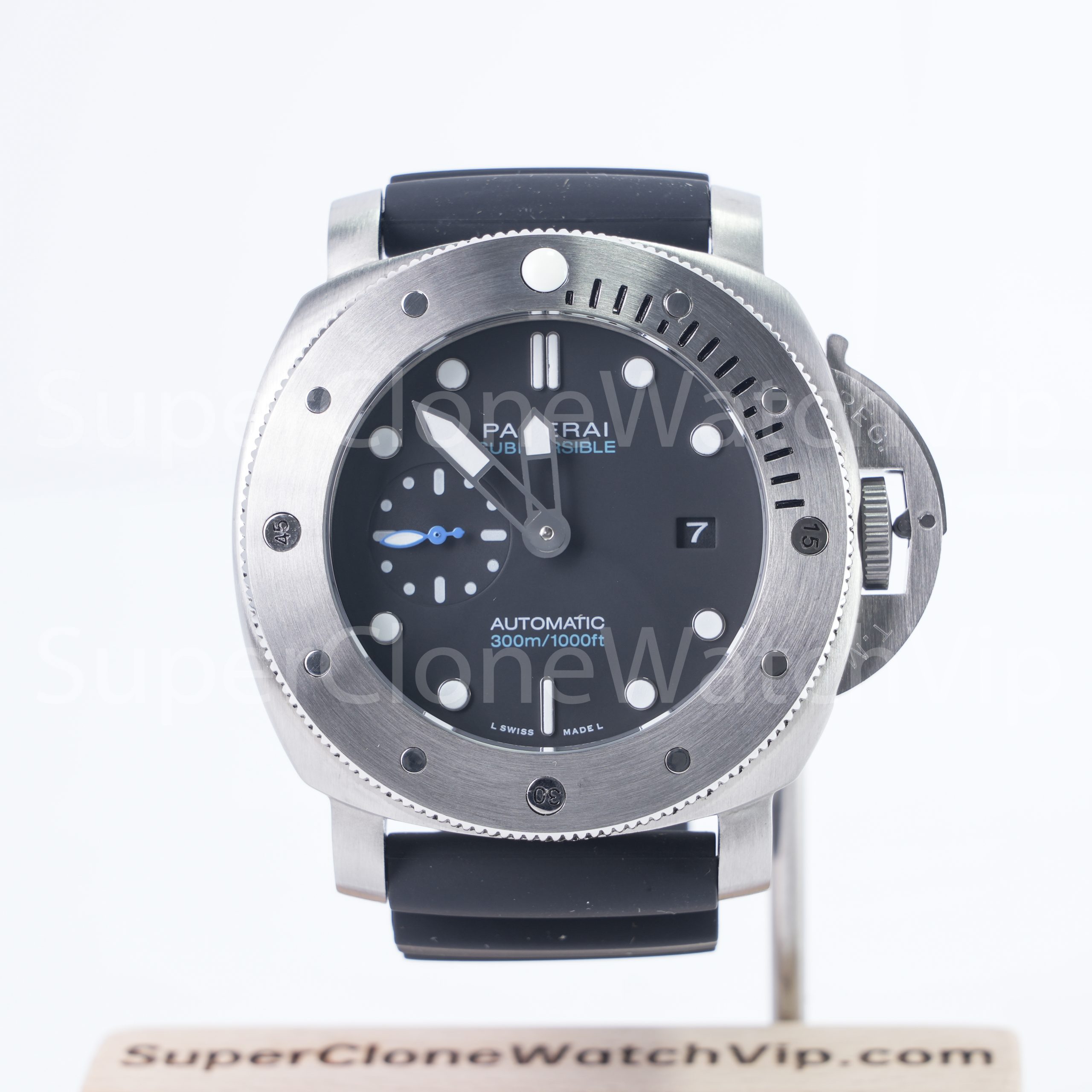 Panerai clone Submersible PAM00973 black dial rubber strap 42mm replica watch