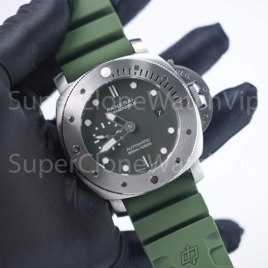 Panerai Submersible Verde Militare PAM01055 Steel Green Dial Green Rubber Strap 42mm Replica Watches - 3-251-scaled