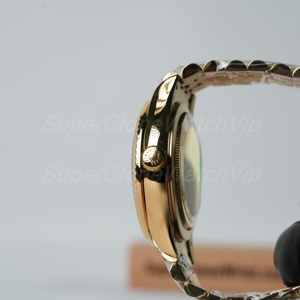 Rolex-Sky-Dweller-326238-Black-Dial-Yellow-Gold-42mm Super Clone Watches Replica Watches - 5-252-scaled