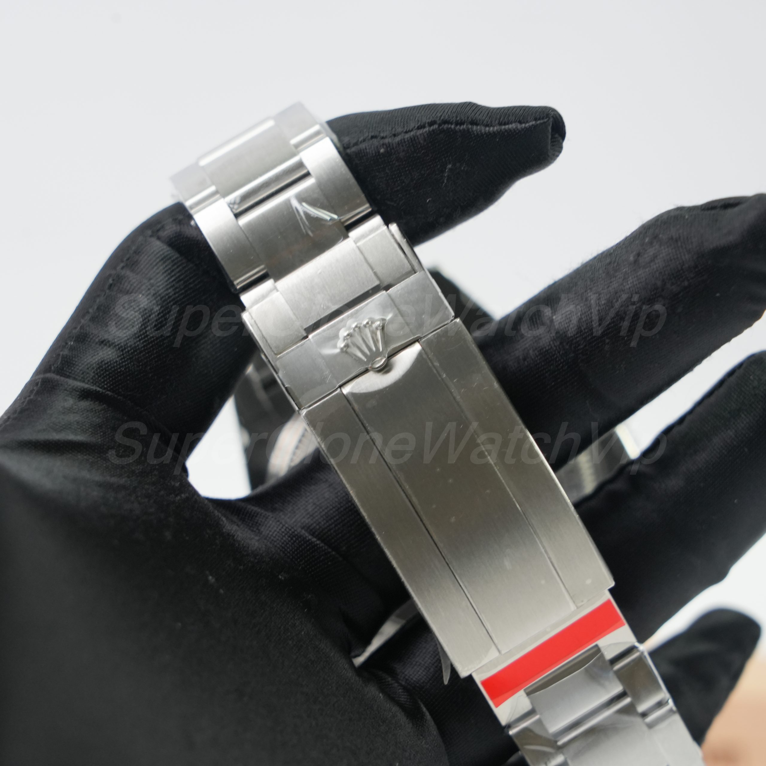 Deepsea 126660 D-Blue clasp and bracelet QC angle