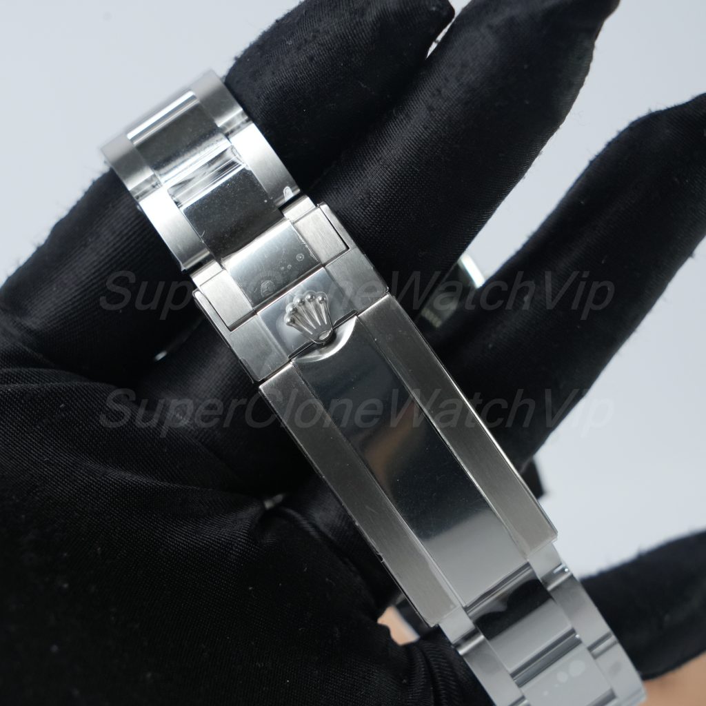 Rolex-Submariner-16610LB-Blue-Dial-Blue-Bezel-Steel-40mm Replica Watches - 8-158-scaled