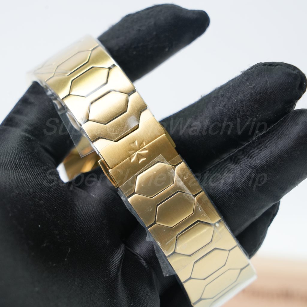 Vacheron Constantin Historiques 222 18K Yellow Gold Gold Dial Hexagonal Bracelet 37mm Replica Watch - 8-190-scaled