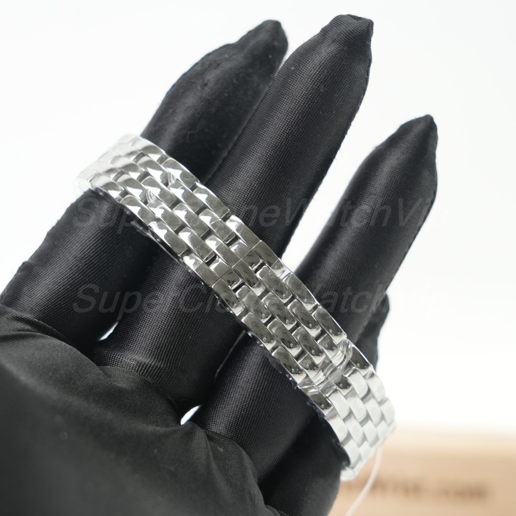Cartier Panthère Steel Model Diamond Bezel White Dial Steel Bracelet 22x30mm Replica Watches - 8-217-scaled
