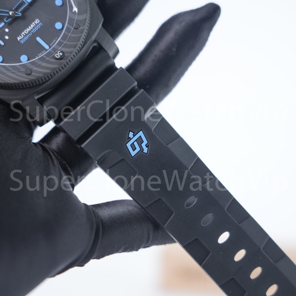 Panerai Submersible PAM01616 Carbotech Black Dial Carbon Fiber Dive Bezel Black Rubber Strap 47mm Replica Watches - 9-217-scaled