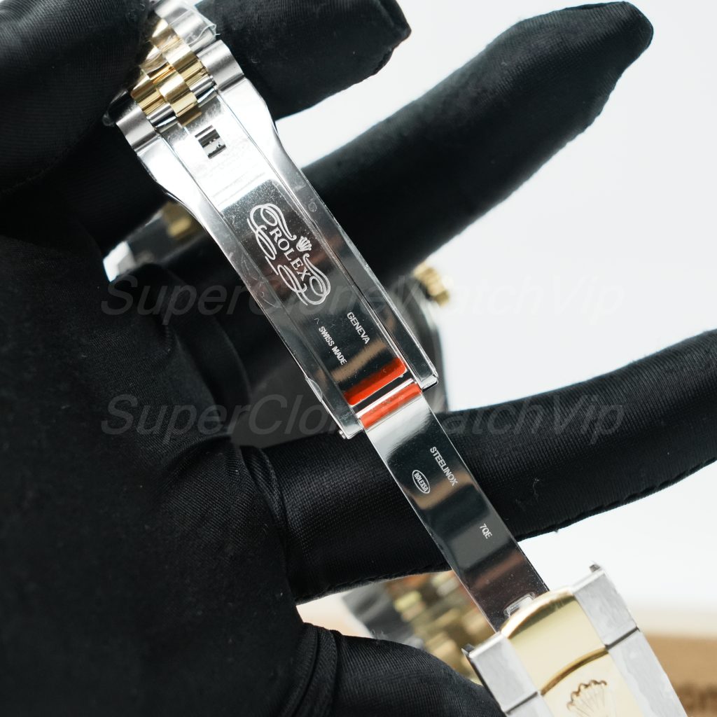 Rolex-Sky-Dweller-326933-Gold-Dial-Steel-Gold-42mm Super Clone Watches Replica Watches - 9-227-scaled
