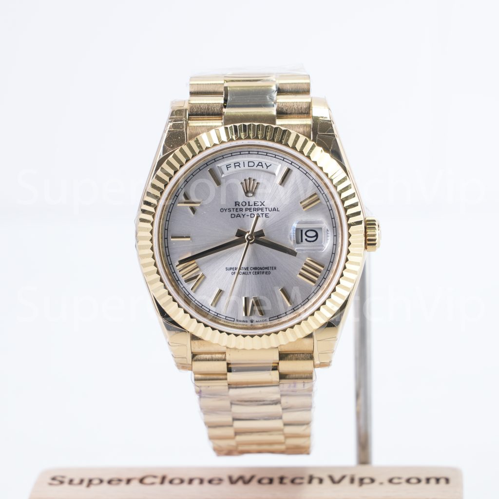 Rolex Day-Date 40 228238 18K Yellow Gold Silver Sunray Dial Roman Numerals Fluted Bezel President Bracelet 40mm Replica Watches - 1-5-scaled