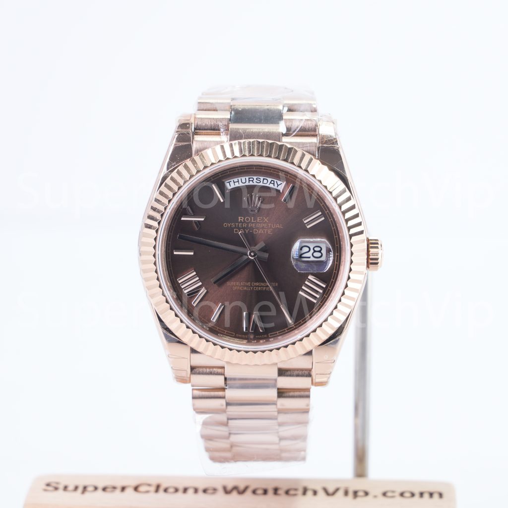 Rolex Day-Date 40 228235 18K Rose Gold Chocolate Sunray Dial Roman Numerals Fluted Bezel President Bracelet 40mm Replica Watches - 1-9-scaled
