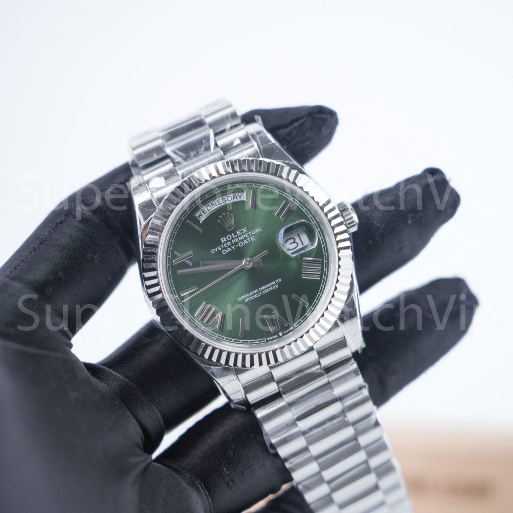 Rolex Day-Date 40 228239 904L Steel Green Sunray Dial Roman Numerals Fluted Bezel President Bracelet 40mm Replica Watches - 2-7-scaled