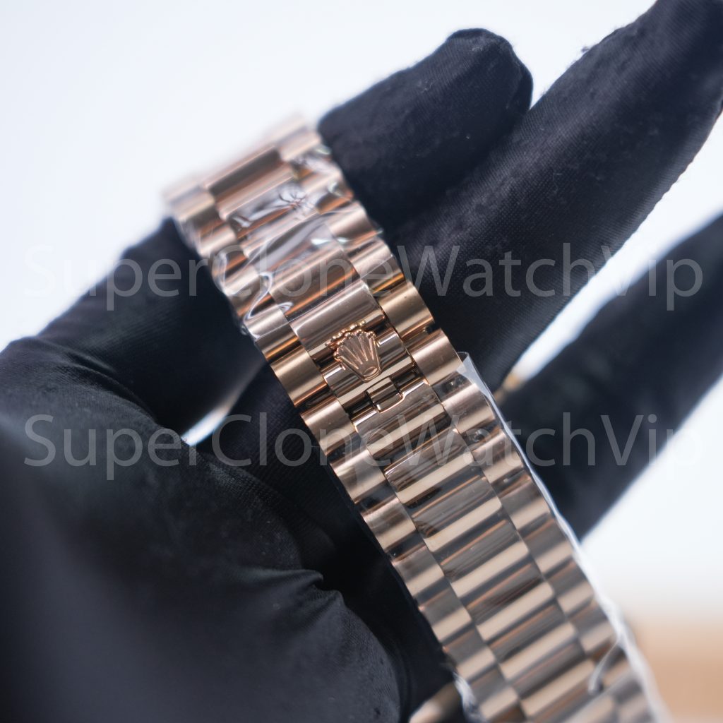 Rolex Day-Date 40 228235 18K Rose Gold Chocolate Sunray Dial Baguette Diamond Markers Fluted Bezel President Bracelet 40mm Replica Watches - 6-6-scaled